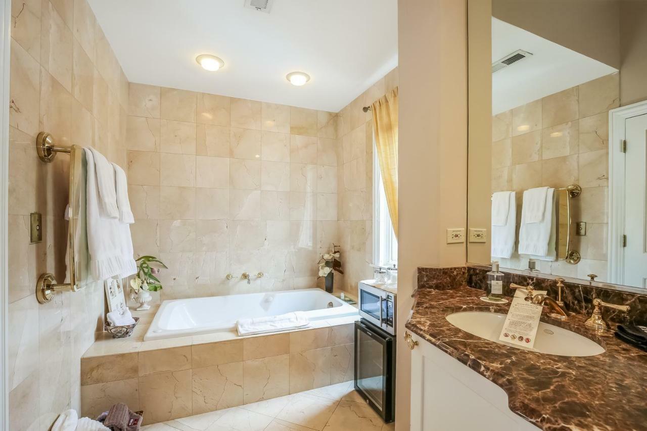 Harvey House Bed & Breakfast 오크파크 외부 사진
