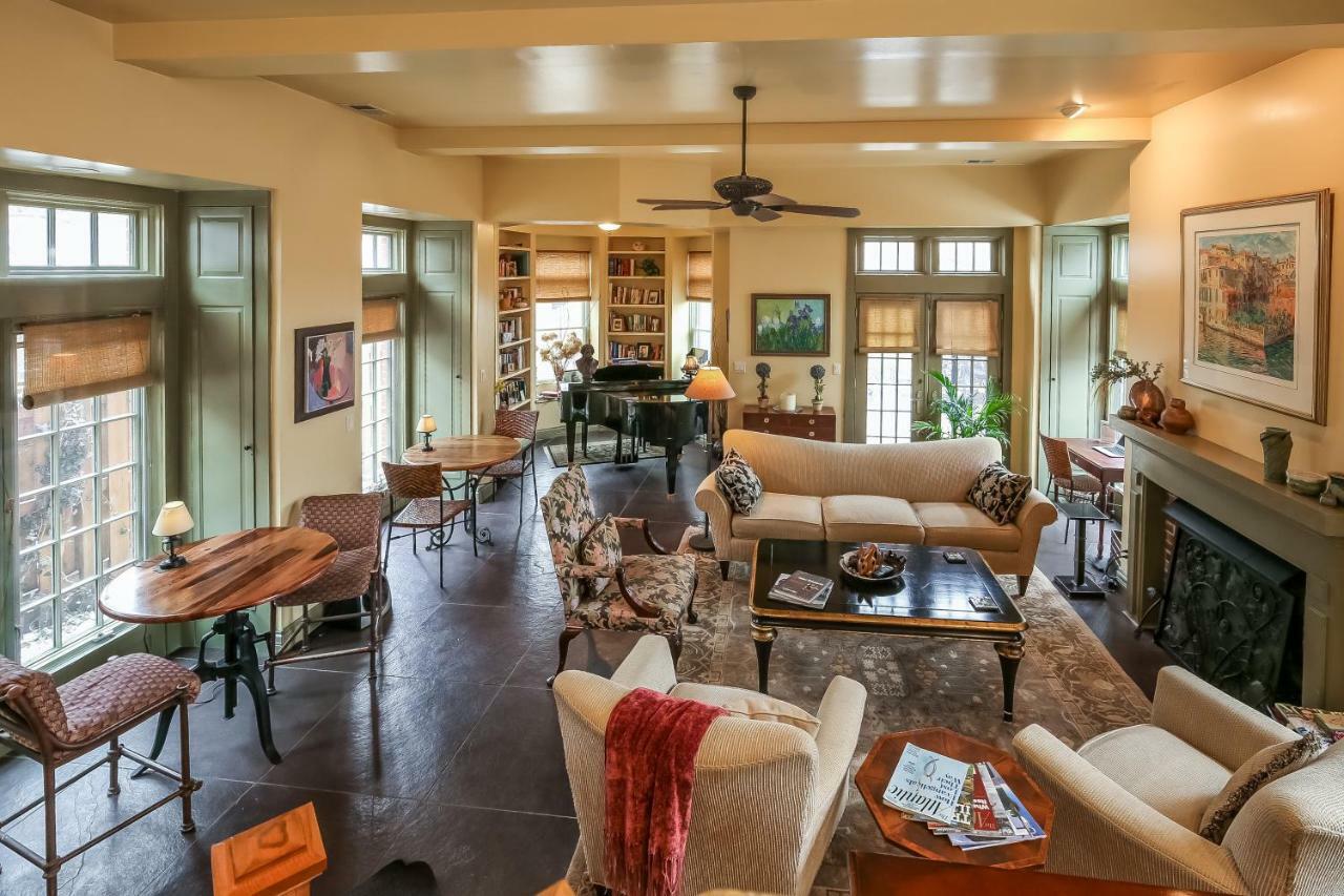 Harvey House Bed & Breakfast 오크파크 외부 사진